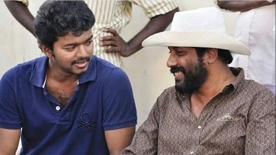 Siddique with Vijay on the sets of their 2010 blockbuster Kaavalan. Siddique with Vijay on the sets of their 2010 blockbuster Kaavalan.