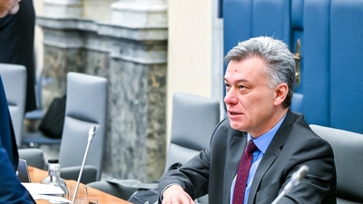 Although the minister denied any wrongdoing, he announced his resignation on social media platform X (X/@blazek_p)