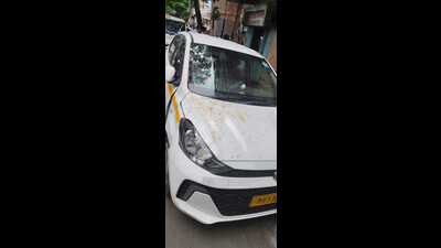 According to police, the speeding vehicle veered off the road and struck the group standing near the tea stall. (HT) According to police, the speeding vehicle veered off the road and struck the group standing near the tea stall. (HT)