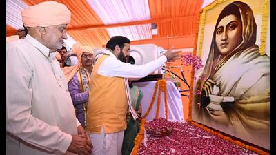 Haryana chief minister Nayab Singh Saini during state-level function organised on the occasion of 300th birth anniversary of Mateshwari Ahilyabai Holkar at Anaj Mandi in Pipli, Kurukshetra on Saturday. (HT Photo)