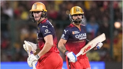 Jacob Bethell (L) with Virat Kohli in IPL 2025 (PTI) Jacob Bethell (L) with Virat Kohli in IPL 2025 (PTI)