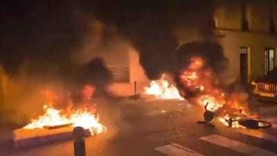 The riots sparked fires across Paris, with vehicles set alight near the PSG home and missiles chucked at police. (X) The riots sparked fires across Paris, with vehicles set alight near the PSG home and missiles chucked at police. (X)