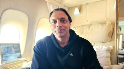Former Pakistan pacer Shoaib Akhtar claimed Dr Niaz was in the team to carry bags of the players. (Shoaib Akhtar-Instagram) Former Pakistan pacer Shoaib Akhtar claimed Dr Niaz was in the team to carry bags of the players. (Shoaib Akhtar-Instagram)
