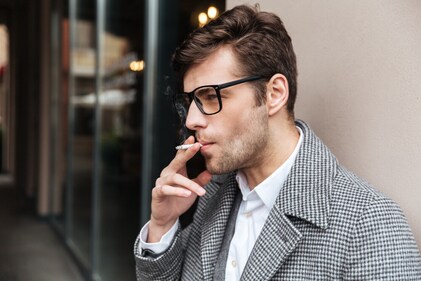 Often, many go for a smoking break at work to take a mental break, but the truth is, it breaks your mental wellbeing down in ways you won't even realise. (Freepik) Often, many go for a smoking break at work to take a mental break, but the truth is, it breaks your mental wellbeing down in ways you won't even realise. (Freepik)