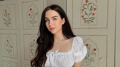 Eliza Karaza moved to Mumbai from Chicago at the age of 19 (Instagram/@kweenkaraza)