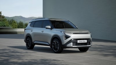 Kia Carens Clavis will offer three engine options. There will be two petrol engines and one diesel engine on offer. Kia Carens Clavis will offer three engine options. There will be two petrol engines and one diesel engine on offer.