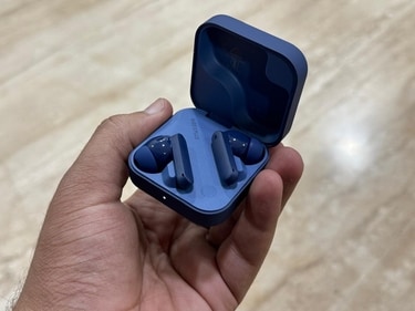Lightweight and easy to carry. (Ayushmann Chawla)