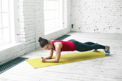Planks can improve core strength. (Freepik) Planks can improve core strength. (Freepik)