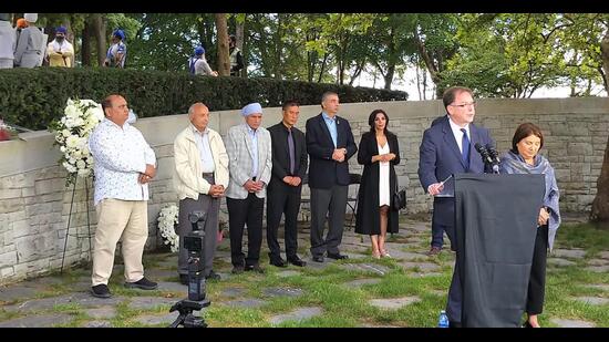 Mourners at the memorial to the victims of Air India flight 182 at Stanley Park in Vancouver,Canada gathered on June 23 last year. (HT Photo)