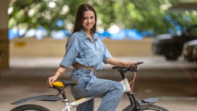 Nitanshi Goel on World Bicycle Day (Photo: Satish Bate/HT) Nitanshi Goel on World Bicycle Day (Photo: Satish Bate/HT)