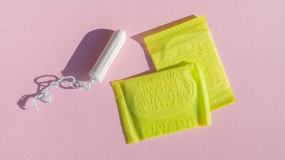 Being aware of which menstrual product is safe, and which is not is important for maintaining menstrual hygiene. (Freepik) Being aware of which menstrual product is safe, and which is not is important for maintaining menstrual hygiene. (Freepik)