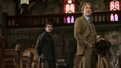 Daniel Craig returns as Detective Benoit Blanc
