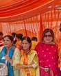 Sabiha Ahmad lent a helping hand to her friend Poonam, the organiser of a bhandara at Wireless Chauraha. (HT Photo) Sabiha Ahmad lent a helping hand to her friend Poonam, the organiser of a bhandara at Wireless Chauraha. (HT Photo)