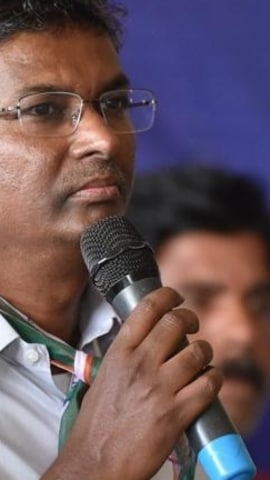 Satish Jarkiholi said that delays in government payments of a month or two are normal. (HT_PRINT) Satish Jarkiholi said that delays in government payments of a month or two are normal. (HT_PRINT)