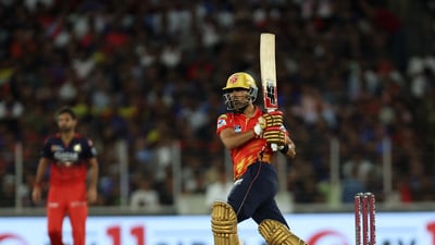Shashank's brilliance (61* in 30 balls, with three fours and six sixes) proved inadequate for PBKS as the flush of shots came too late for the team. Shashank hit three sixes in the final over, not giving up the fight till the last.&nbsp; (REUTERS)