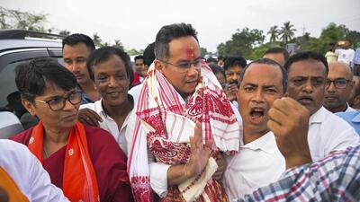 Congress leader Gaurav Gogoi being welcomed by party supporters on his way to Guwahati on Monday. (PTI) Congress leader Gaurav Gogoi being welcomed by party supporters on his way to Guwahati on Monday. (PTI)