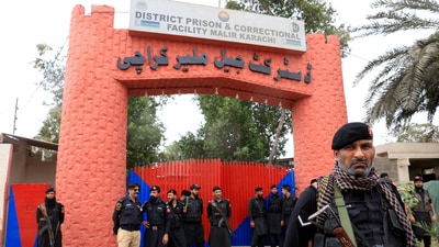 The jailbreak happened in Sindh, Pakistan when prisoners were being evacuated from their cells for safety during the earthquake. (REUTERS)