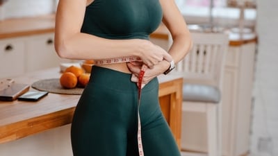 The weight loss meal plan features breakfast, mid-morning snack, lunch, evening snack, dinner, and pre-bedtime vegetarian options. (Shutterstock) The weight loss meal plan features breakfast, mid-morning snack, lunch, evening snack, dinner, and pre-bedtime vegetarian options. (Shutterstock)