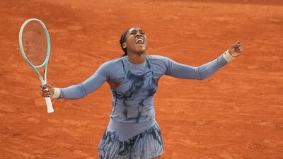 Coco Gauff of the U.S. celebrates as she won the quarterfinal match of the French Tennis Open against Madison Keys of the U.S. at the Roland-Garros stadium in Paris, Wednesday, June 4 (AP)
