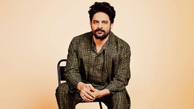 Bollywood actor Jaideep Ahlawat and his wife Jyoti Hooda have purchased an apartment in Mumbai's Andheri West for ₹10 crore. (File Photo) Bollywood actor Jaideep Ahlawat and his wife Jyoti Hooda have purchased an apartment in Mumbai's Andheri West for ₹10 crore. (File Photo)