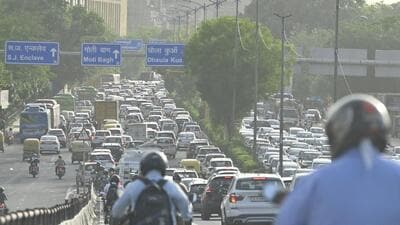 Officials said most problems were identified near the Safdarjung Hospital. (RAJ K RAJ /HT PHOTO) Officials said most problems were identified near the Safdarjung Hospital. (RAJ K RAJ /HT PHOTO)