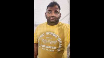 The accused Anangpal Nagar in police custody (HT Photo) The accused Anangpal Nagar in police custody (HT Photo)