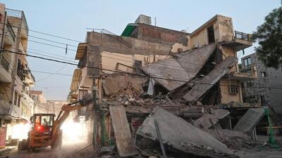 Three people were rescued. (Sanchit Khanna/HT Photo) Three people were rescued. (Sanchit Khanna/HT Photo)