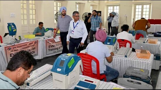 General observer and others senior ECI officials supervising training sessions in Ludhiana on Wednesday. (HT Photo)