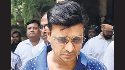 Mumbai, India - May 7, 2025:EOW Dept of Mumbai Police arrested 2 accused Ketan Kadam and Jay Joshi Mithi River Desilting case and produced  at  Esplanade  Court, in Mumbai, India, on Wednesday, May 7, 2025. (Photo by Anshuman Poyrekar/ Hindustan Times) (Hindustan Times)