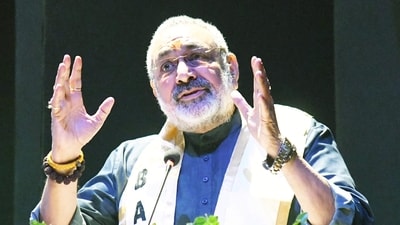 Union Minister Giriraj Singh addresses launched scathing attack at Rahul Gandhi in Bihar (HT Photo)