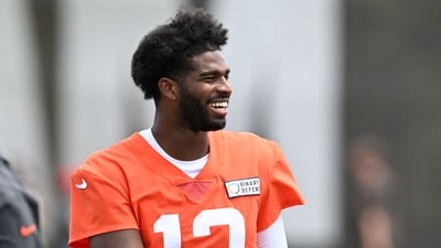 Shedeur Sanders is generating trade buzz, with rumors linking him to the Colts as the Browns evaluate their quarterback situation ahead of the 2025 season. (Photo by Nick Cammett / GETTY IMAGES NORTH AMERICA / Getty Images via AFP) (Getty Images via AFP) Shedeur Sanders is generating trade buzz, with rumors linking him to the Colts as the Browns evaluate their quarterback situation ahead of the 2025 season. (Photo by Nick Cammett / GETTY IMAGES NORTH AMERICA / Getty Images via AFP) (Getty Images via AFP)