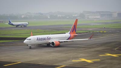 Mumbai: A plane from India's newest airline Akasa Air prepares for take off from the Chhatrapati Shivaji Maharaj International Airport, in Mumbai, Sunday, Aug. 7, 2022. (PTI Photo/Shashank Parade) (PTI08_07_2022_000100B) (PTI) Mumbai: A plane from India's newest airline Akasa Air prepares for take off from the Chhatrapati Shivaji Maharaj International Airport, in Mumbai, Sunday, Aug. 7, 2022. (PTI Photo/Shashank Parade) (PTI08_07_2022_000100B) (PTI)