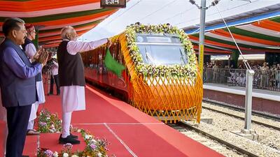 Prime Minister Narendra Modi flags off the Vande Bharat Express to inaugurate the Katra-Srinagar Vande Bharat service, at Shri Mata Vaishno Devi station, in Katra, Jammu and Kashmir, Friday. (@narendramodi) Prime Minister Narendra Modi flags off the Vande Bharat Express to inaugurate the Katra-Srinagar Vande Bharat service, at Shri Mata Vaishno Devi station, in Katra, Jammu and Kashmir, Friday. (@narendramodi)