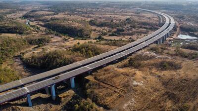 The expressway’s last leg—between Igatpuri (Nashik district) and Amane (Thane district)—was thrown open to traffic on Thursday. At the inauguration, chief minister Devendra Fadnavis announced that the expressway would soon be connected to the upcoming Vadhavan Port in Palghar district, enhancing its economic utility. (Raju Shinde/HT Photo)