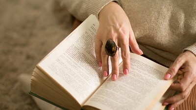 He had once promised her that if he ever won an award or published a book, he would shower her with gifts. (Representative Image/Pexel) He had once promised her that if he ever won an award or published a book, he would shower her with gifts. (Representative Image/Pexel)