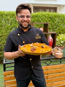 Chef Mohsin Qureshi with Mutanjan Chef Mohsin Qureshi with Mutanjan