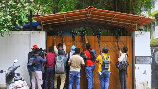 ED raid on actor Dino Morea's house in Mithi river scam at Bandra in Mumbai. (Satish Bate/ Hindustan Times)
