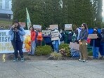 Supporters stood outside the Northwest ICE Processing Center Friday afternoon, demanding the release of Maximo “Kuya Max” Londonio. Supporters stood outside the Northwest ICE Processing Center Friday afternoon, demanding the release of Maximo “Kuya Max” Londonio.