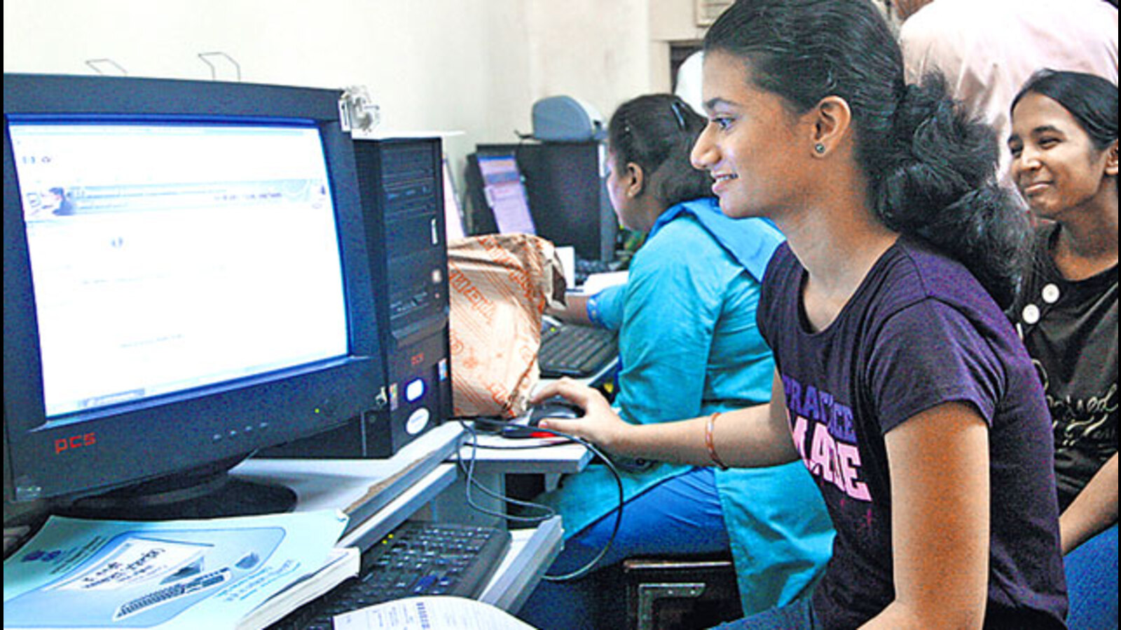 Maharashtra’s CAP admission process now has four rounds, new rules announced - Hindustan Times