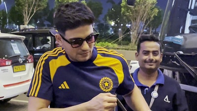 Shubman Gill-led Indian Test team arrived in London on Saturday (Video Grab) Shubman Gill-led Indian Test team arrived in London on Saturday (Video Grab)