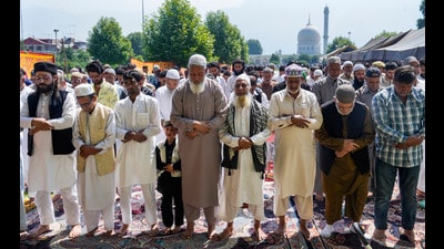 People offer ‘namaz’ on the occasion of ‘Eid-ul-Adha’ festival, at Hazratbal shrine on the outskirts of Srinagar on Saturday. (PTI) People offer ‘namaz’ on the occasion of ‘Eid-ul-Adha’ festival, at Hazratbal shrine on the outskirts of Srinagar on Saturday. (PTI)