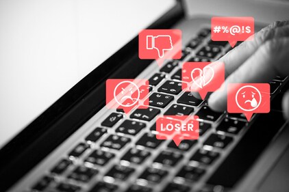Despite 24/7 connectivity, many young people feel isolated due to superficial online interactions. (Freepik) Despite 24/7 connectivity, many young people feel isolated due to superficial online interactions. (Freepik)
