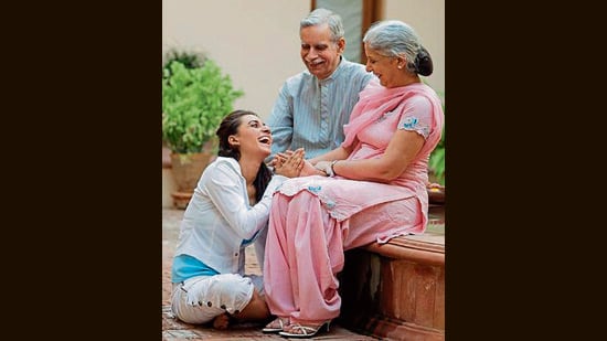 A simple cup of tea and a few hours of conversation can chase away the monotony of solitary days and rekindle the warmth of shared memories. (Getty Images)