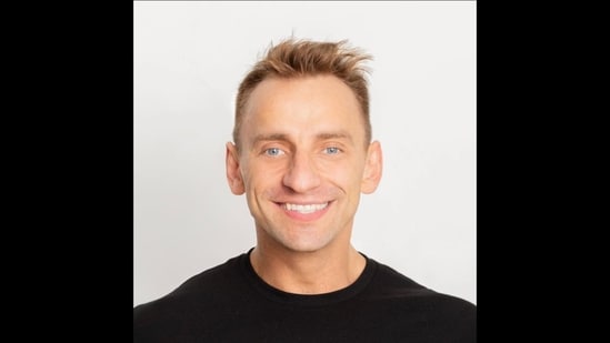 Vitaly Zdorovetskiy arrested for disruptive behavior in Manila; could face up to 18 months in prison if convicted. (Vitaly Zdorovetskiy/Facebook)