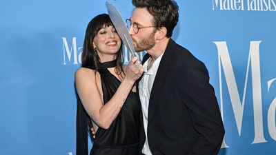 One moment also saw Chris lean in for a sweet kiss – not for Dakota, but for Pedro – seemingly not caring that it was just a picture. (Evan Agostini/Invision/AP)