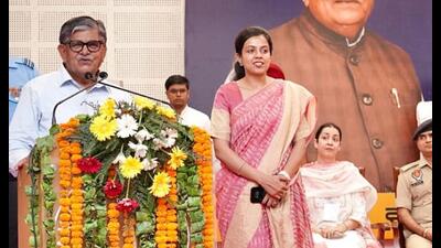 Punjab governor Gulab Chand Kataria addressing a gathering in Hoshiarpur. Punjab governor Gulab Chand Kataria addressing a gathering in Hoshiarpur.