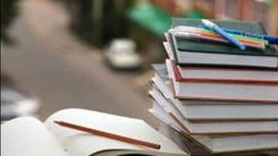 The Samagra Shiksha Abhiyan initiative aims to ensure that no student from standard 1 to 8 is deprived of textbooks. The main objective is to achieve 100% attendance in schools and reduce dropout rates of students to zero through the free textbook distribution scheme of the government. (REPRESENTATIVE PHOTO)