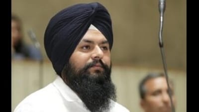 AAP’s Khadoor Sahib MLA Manjinder Singh Lalpura has been criticising the district police over handling of sub-inspector Charanjit Singh case who was shot dead in April this year. AAP’s Khadoor Sahib MLA Manjinder Singh Lalpura has been criticising the district police over handling of sub-inspector Charanjit Singh case who was shot dead in April this year.
