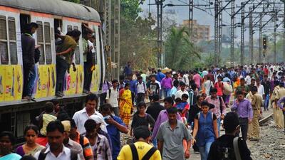 According to Central Railway (CR) officials, 70% of CR commuters travel during peak hours, leading to overcrowding of trains. (Photo: Praful Gangurde) According to Central Railway (CR) officials, 70% of CR commuters travel during peak hours, leading to overcrowding of trains. (Photo: Praful Gangurde)