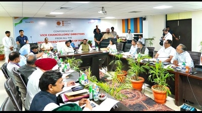 Punjab governor Gulab Chand Kataria while chairing the Punjab vice chancellors and directors’ conference at Lovely Professional University on Monday. (HT Photo) Punjab governor Gulab Chand Kataria while chairing the Punjab vice chancellors and directors’ conference at Lovely Professional University on Monday. (HT Photo)